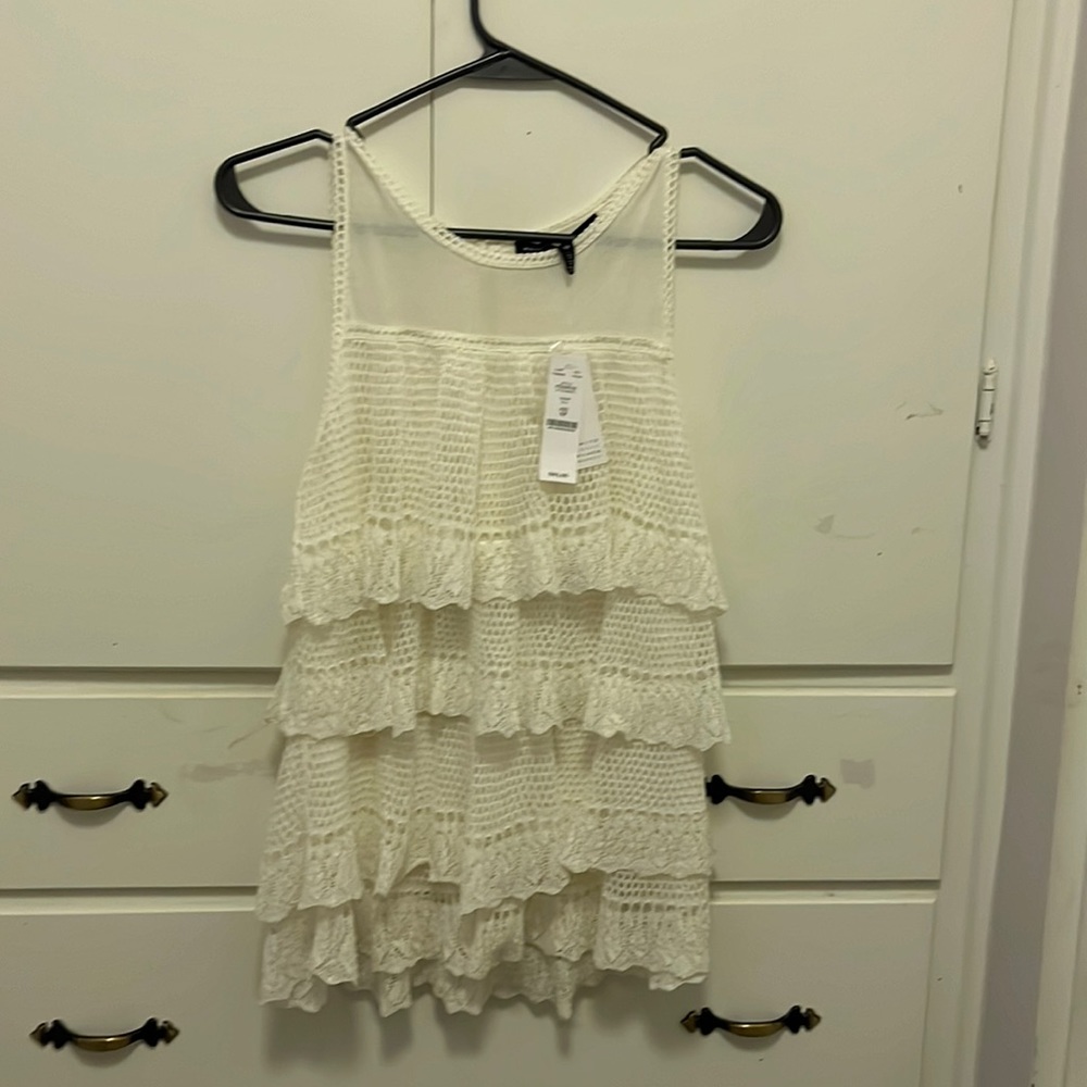 White House Black Market Ruffled Tank SmallPetite